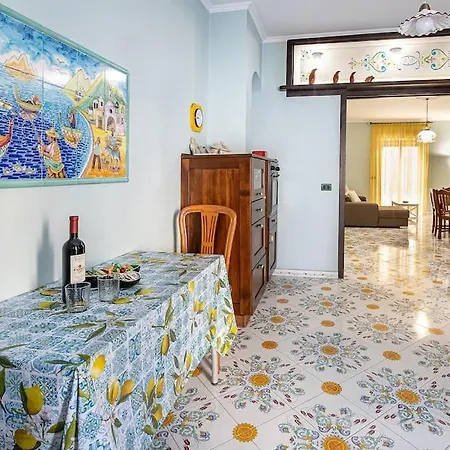 Casa Angela-in Sorrento's Heart Appartement *
